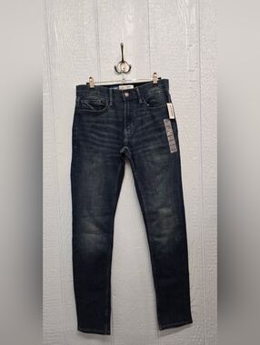 New 30x32 Old Navy Men’s Slim Skinny Jeans in Dark Indigo Wash